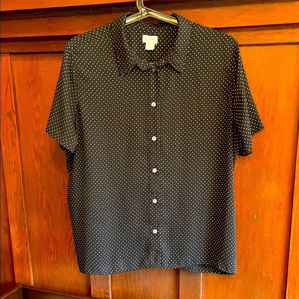 J CREW POLKA DOT BUTTON UP - Large